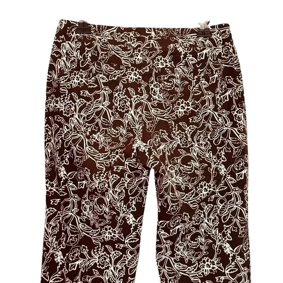 Ann Taylor LOFT Size 4 Ann Brown/White Floral Crop Pants w/Button Detail at Hem - Picture 4 of 5